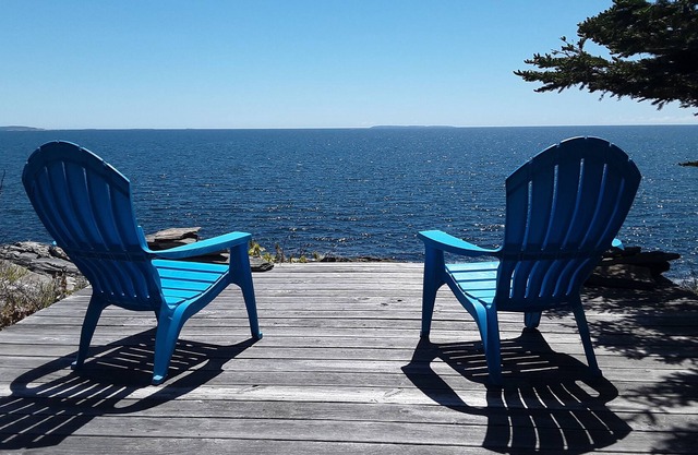 Pemaquid-4B/2BA Oceanfront Home on 12 private acres on Long Cove. Sleeps 8