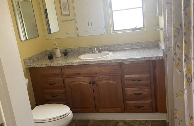 Pena Full-time rental 55 + community nWalk to the mall, restaurant, Walgreens