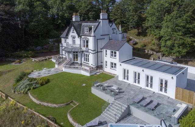 Penally Manor - Luxurious Manor House - Tenby