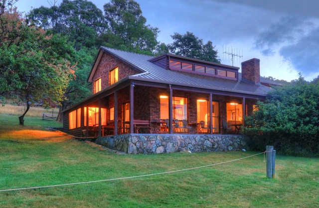 Pender Lea Chalets - The Cottage