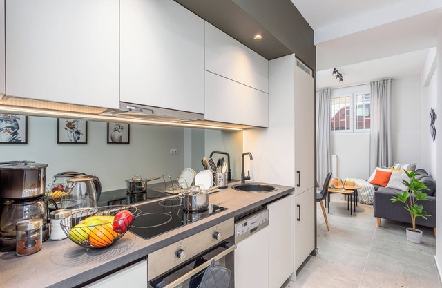 Penelope's Charming 2-BR Apt in Athens