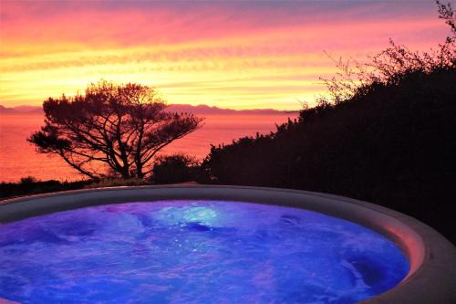 Penguinden - Private Villa with Sea Views
