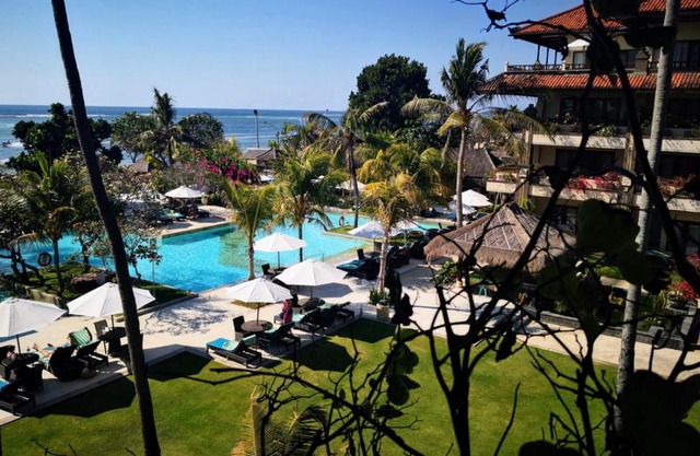 Peninsula Beach Resort