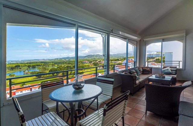 Penthouse Best Panoramic View in Resort, Large Terrace,Kitchen opened to Terrace