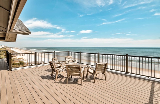 Penthouse Oceanfront Villa at Inlet Point on Litchfield Beach