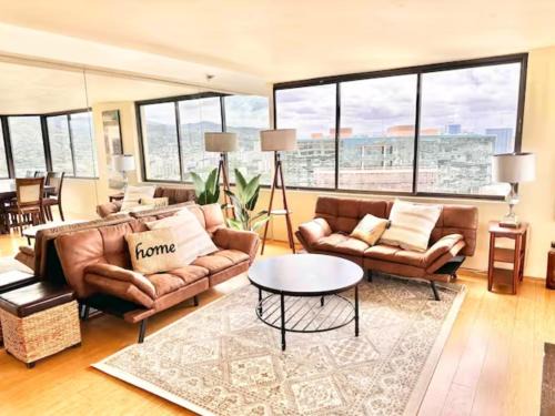 Penthouse Waikiki Panorama Ocean/Mountain Views