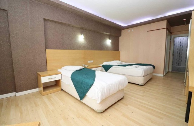 Peracity Hotel