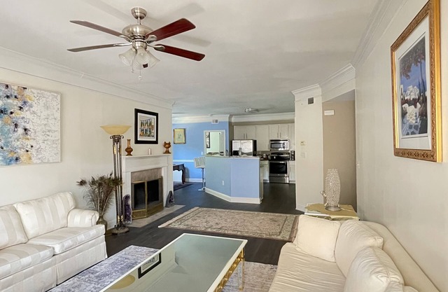 Perfect for couples/families/traveling workers & friends. *THE PERFECT LOCATION*
