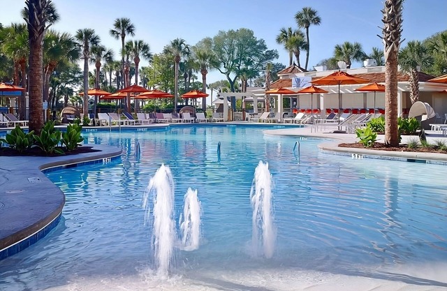 Perfect Getaway! 4 Units, Pool, Balcony, & Steps to Hilton Head Beach!