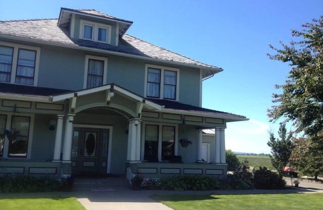 Perfect Urbanite Escape: Only 45 Minutes Out Of Seattle!