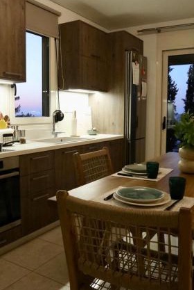 Periopto Maisonette House