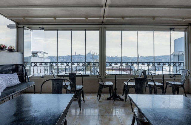 Perla Galata Hotel