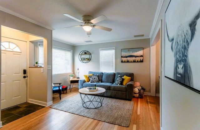Pet-Friendly 4BR Home – Fall Savings on Long Stays