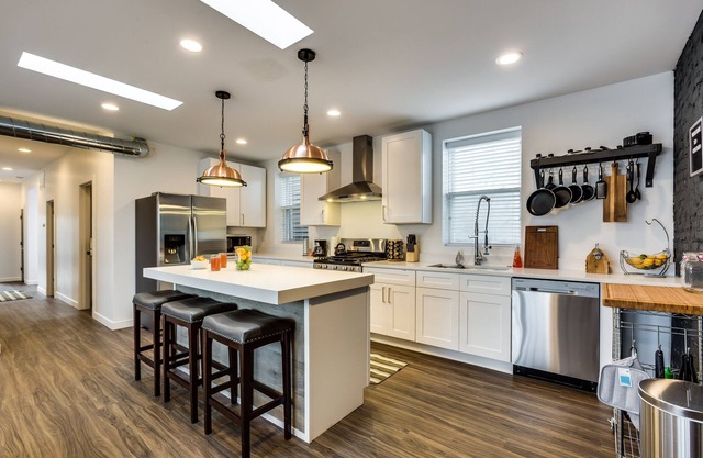 PET FRIENDLY and Room for 7! Large Common Areas to Converse and Connect by AllSet Turnover