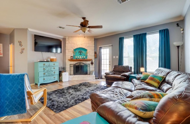 Pet-Friendly Austin Area Home with Outdoor Oasis