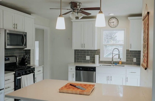 Pet Friendly Home in Millcreek w. Fenced Backyard & Access to Mountains