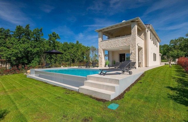 Pet friendly home in Anzici