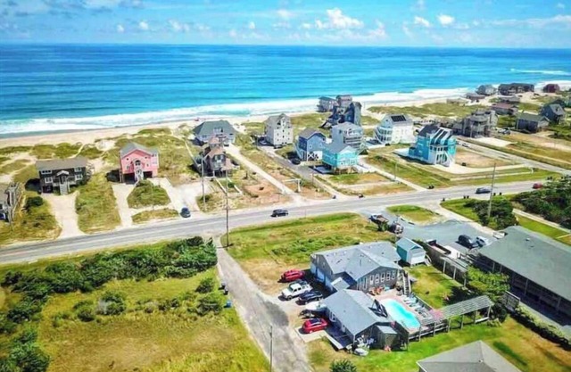 *Pet Friendly* Island Guest House with Pool