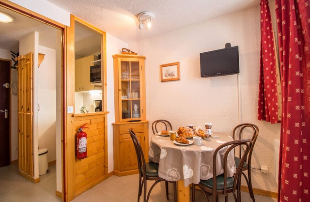 Pet friendly ski in ski out apartment for 4 Vallandry (Les Arcs)