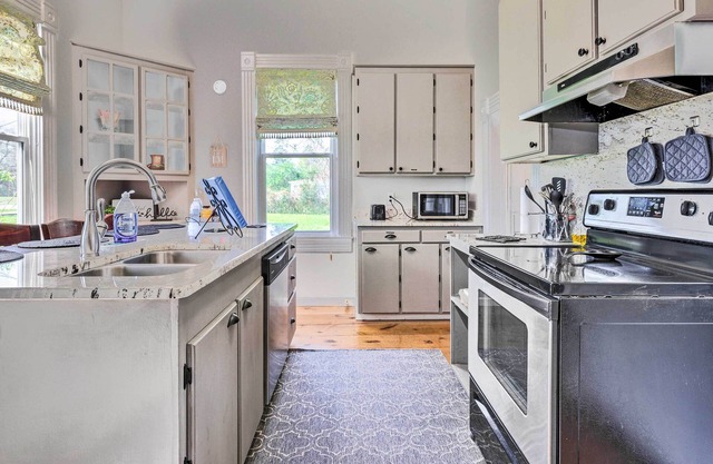 Pet-Friendly Vacation Rental w/Deck & Yard!