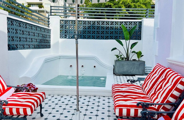 Petit Pineapple House Villa & Guesthouse