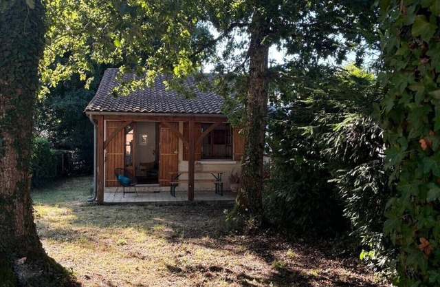 Petite Maison Atypique Avec Jardin Ombagé Parfait Pour des Vacances en Famille