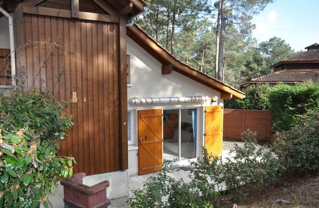 Petite maison jumelée non loin du domaine du Golf - 192842