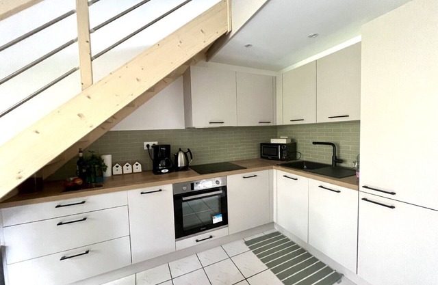 Petite maison mitoyenne située dans une résidence au calme, entre pinède et Golf WIFI - 73901