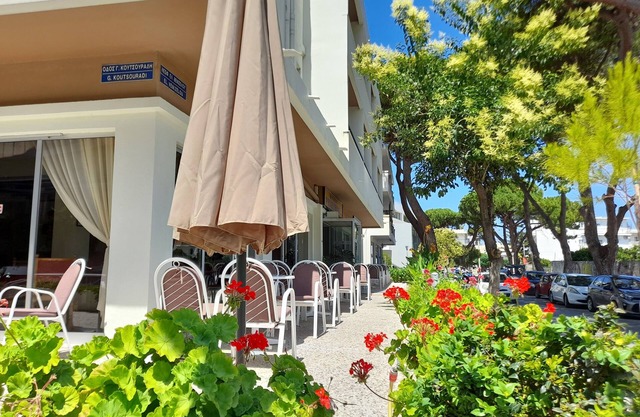 Phaethon Hotel
