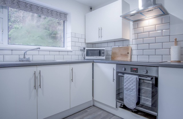 Pharmacy Court - 2 Bed - Saundersfoot