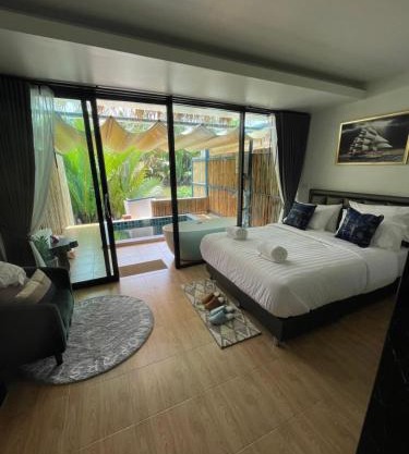 Phetra pool villas