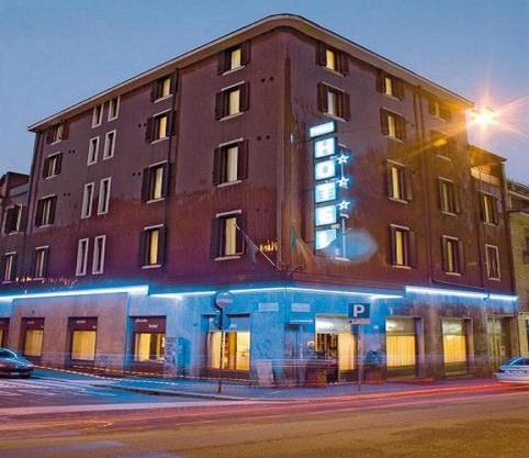 Piccolo Hotel