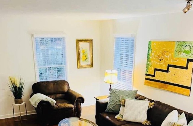 Piedmont Park Townhouse | Walk to Piedmont Park | No Cleaning Fee!