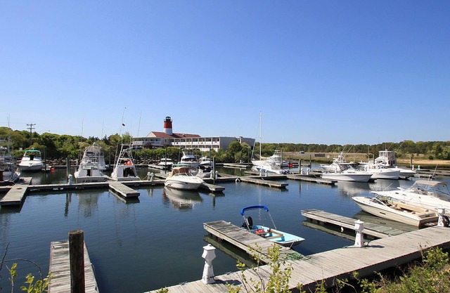 Pier 7 Condominiums