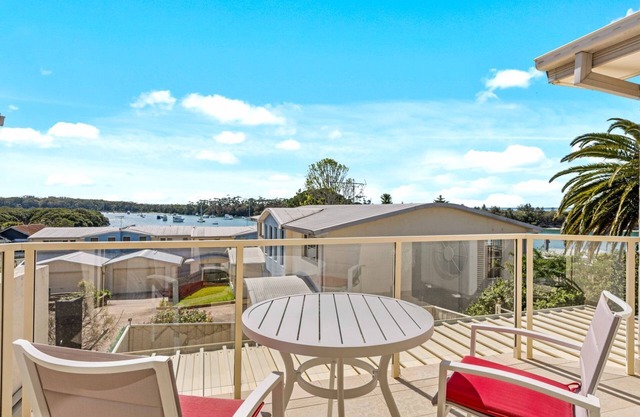 Pier 8 by Experience Jervis Bay