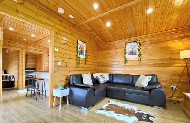 Pine Lodge - UK46279