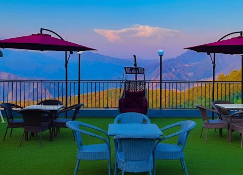 Pine View Luxury Resort with Mountain View & Premium Rooms