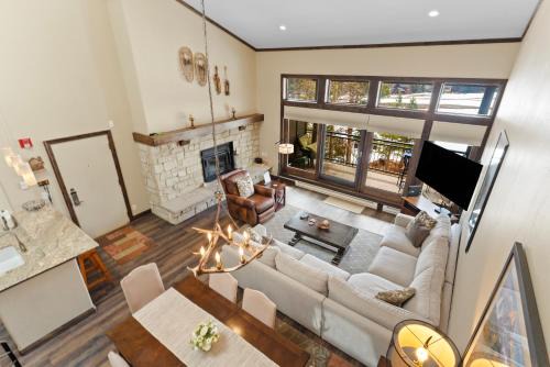 Pines 2157 by Summit County Mountain Retreats