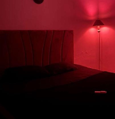 Pink Glow Oasis