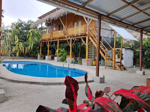 PiscinaCascolHostal
