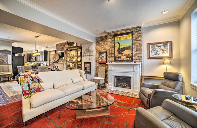 Pittsburgh Vacation Rental in Lawrenceville!