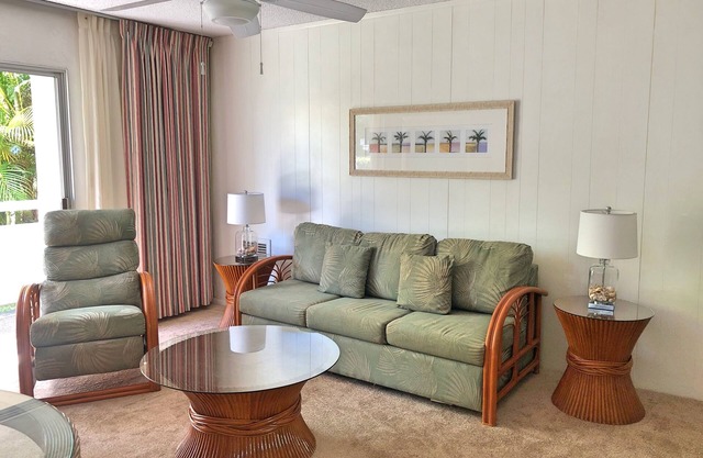 Plantation Hale Garden 1 Bdm with AC, 3 Pools, 3 Hot Tubs!