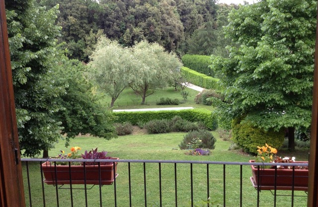 Play golf year round at 4 different golf courses nearby - and visit Rome