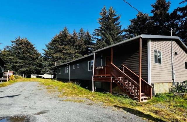 Pleasant 1-bedroom hotel near Pasagshak and the Olds River