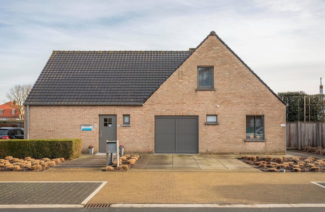 Pleasant and modern villa in Koksijde