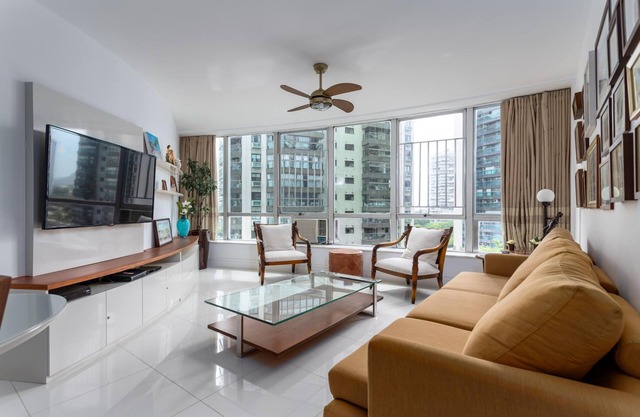 Pleasant in Barra da Tijuca Beach Street Lc703