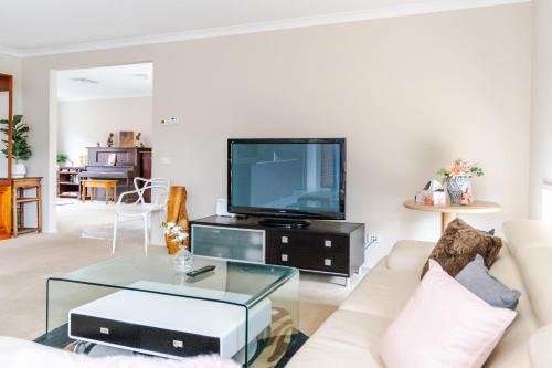 Point Cook Spacious Maison