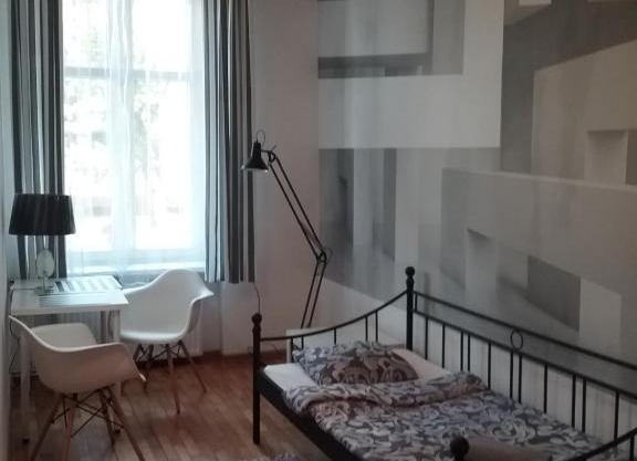 POKOJE MŁODZIEŻOWE