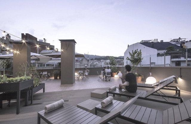 Pol & Grace Hotel