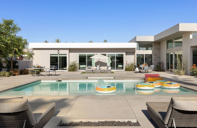 Polo Villa 11 by Avantstay Bright Interior w/ Outdoor Bocce Ball, Pool & Spa 260330 5 Bedrooms